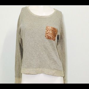 Comfy shirt with rose gold pocket